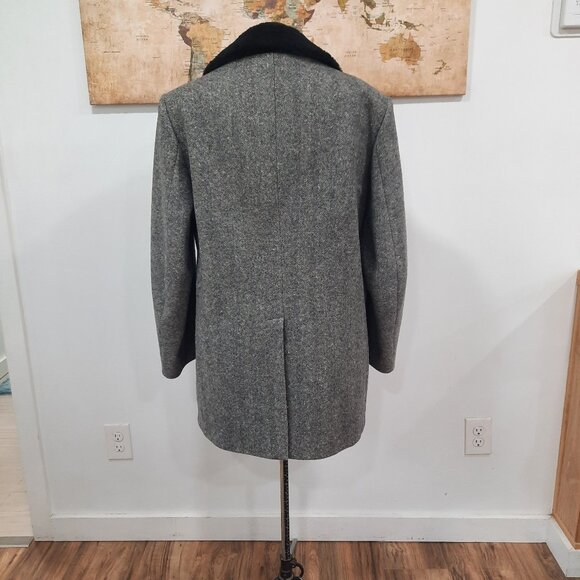 Pendleton Wool - Men's gray herringbone peacoat w/ faux fur collar - Picture 4 of 15